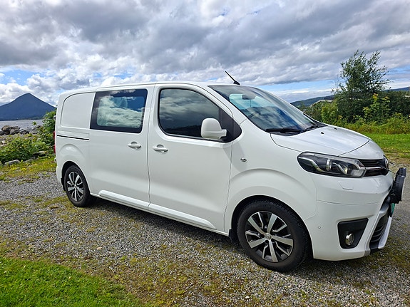 Toyota Proace 2 of 18