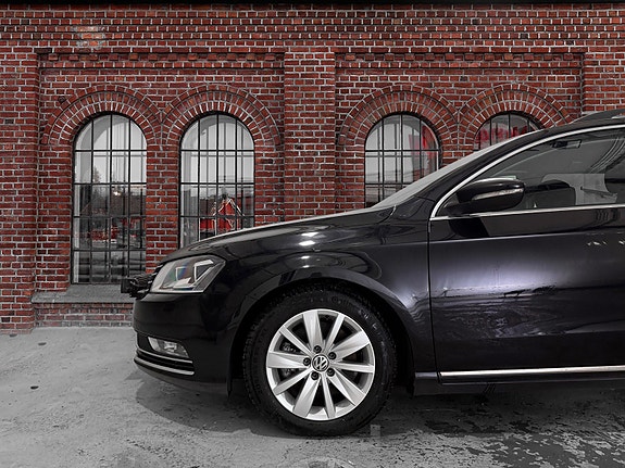 Volkswagen Passat 3 of 5