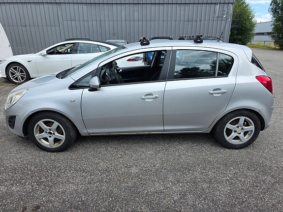 Opel Corsa 3 of 5