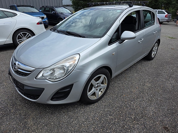 Opel Corsa 2 of 5