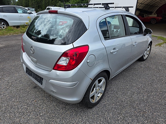 Opel Corsa 6 of 13