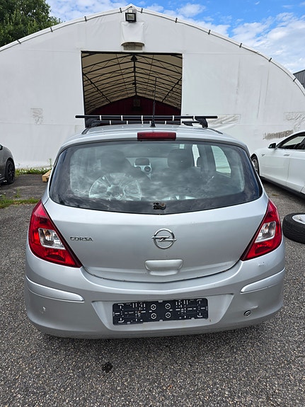 Opel Corsa 5 of 5