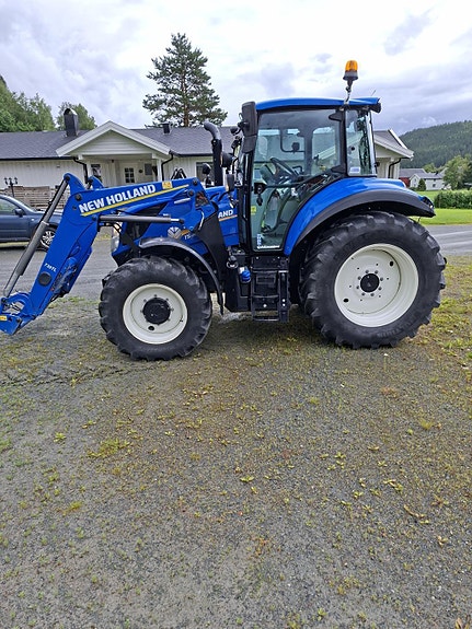 New Holland T5.120 3 of 5