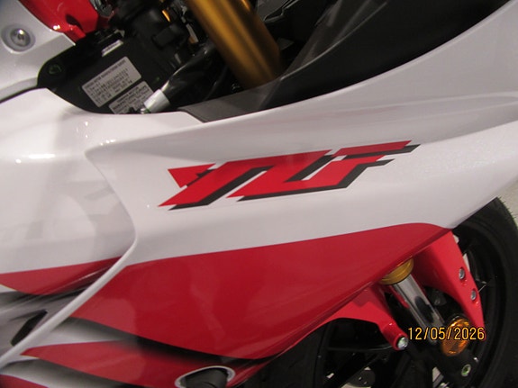 Yamaha YZF R125 - Ta kontakt for rask levering! 2 of 11
