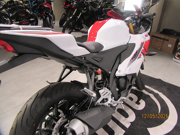 Yamaha YZF R125 - Ta kontakt for rask levering! 5 of 11