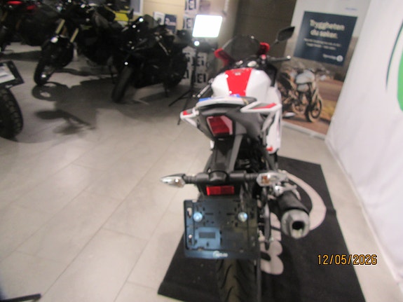 Yamaha YZF R125 - Ta kontakt for rask levering! 4 of 11