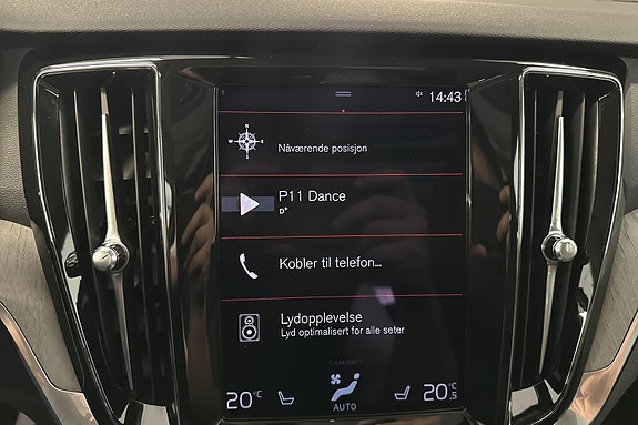 Volvo V60 Cross Country 11 of 24