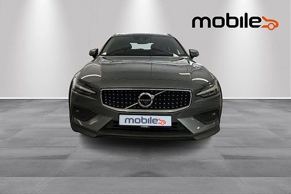 Volvo V60 Cross Country 18 of 24