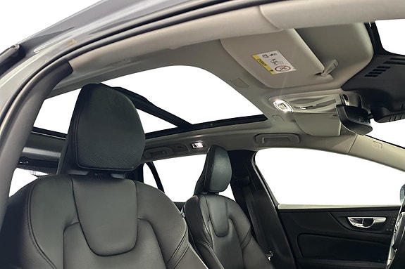 Volvo V60 Cross Country 23 of 24