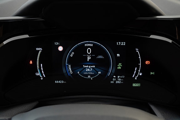 Lexus NX450h 27 of 30