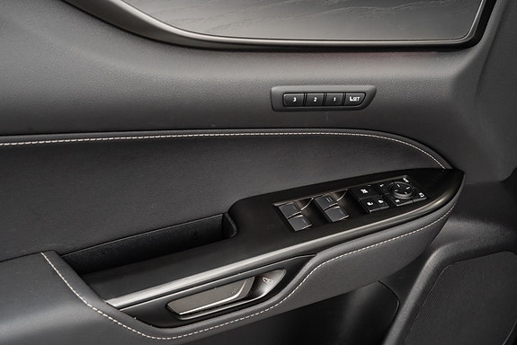 Lexus NX450h 17 of 30