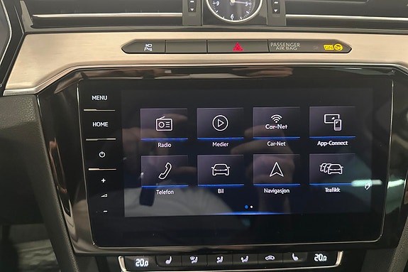 Volkswagen Passat Alltrack 11 of 24