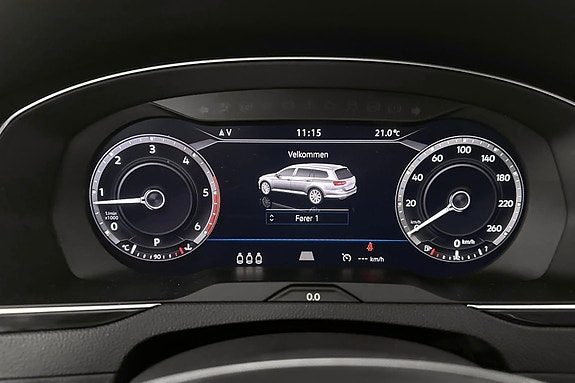 Volkswagen Passat Alltrack 10 of 24