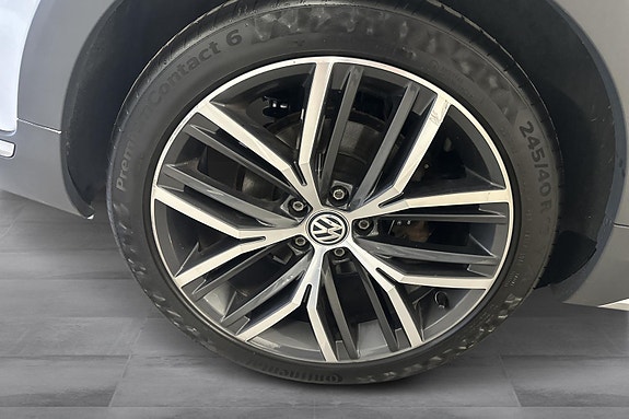 Volkswagen Passat Alltrack 24 of 24