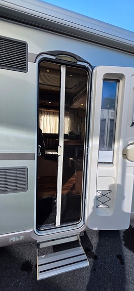Hymer B 698 NORWAY LINE ALDE 150HK AUT  SOLCELLE NAVI 4250 KG 17 of 30