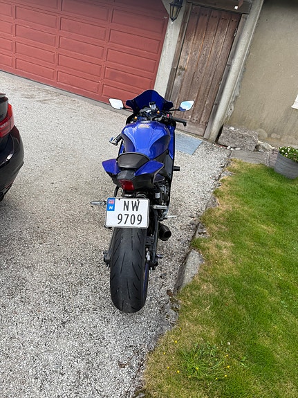 Yamaha R7 4 of 6