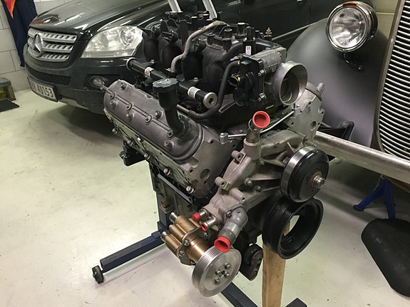 Sea Ray 23 ombygd for LS-motor 23 of 25