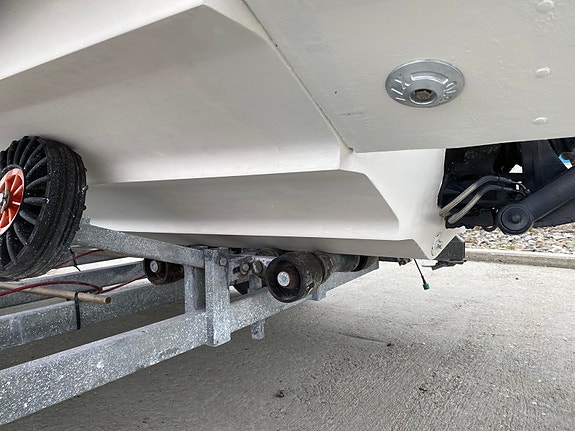 Sea Ray 23 ombygd for LS-motor 14 of 25
