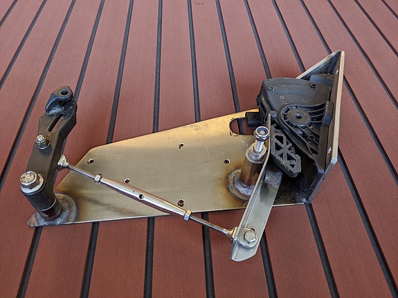 Sea Ray 23 ombygd for LS-motor 21 of 25