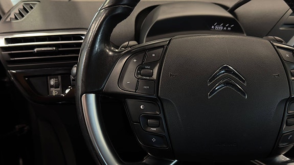 Citroen C4 Picasso 16 of 25