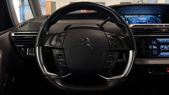 Citroen C4 Picasso 14 of 25