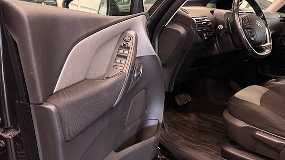 Citroen C4 Picasso 10 of 25