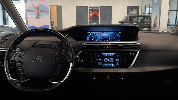 Citroen C4 Picasso 13 of 25