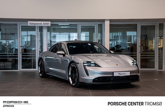 Porsche Taycan 9 of 30