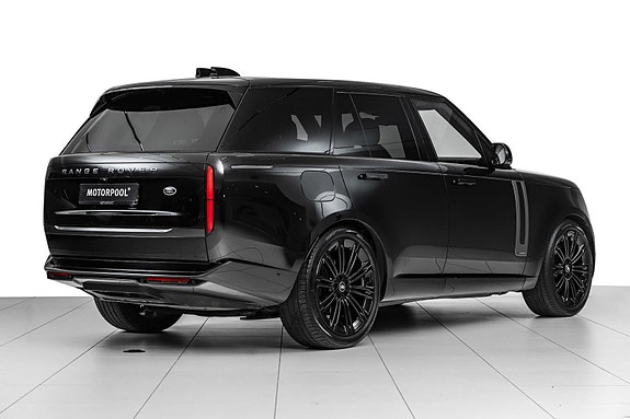 Land Rover Range Rover 2 of 5
