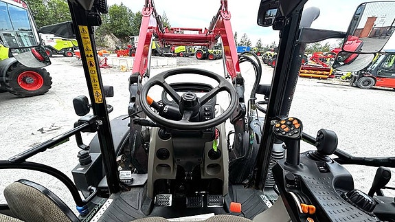 CASE IH LUXXUM 120 4 of 19