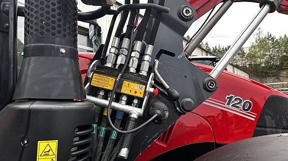 CASE IH LUXXUM 120 9 of 19