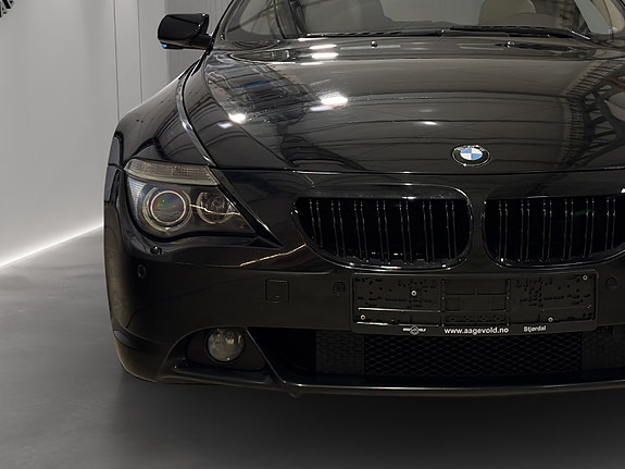 BMW 645Ci 2 of 5