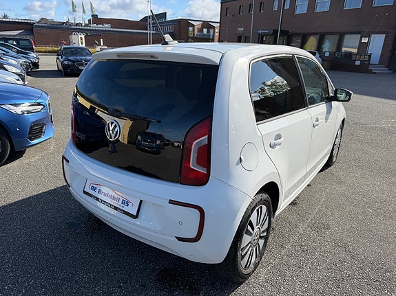 Volkswagen UP! 12 of 28