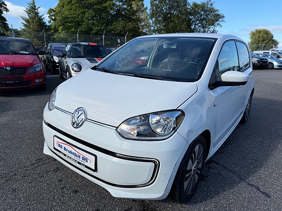 Volkswagen UP! 3 of 5