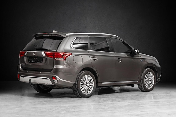 Mitsubishi Outlander 12 of 29