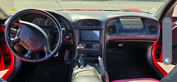 Chevrolet Corvette 8 of 10