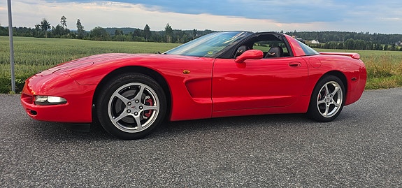 Chevrolet Corvette 5 of 10
