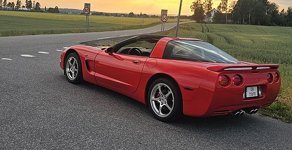 Chevrolet Corvette 6 of 10