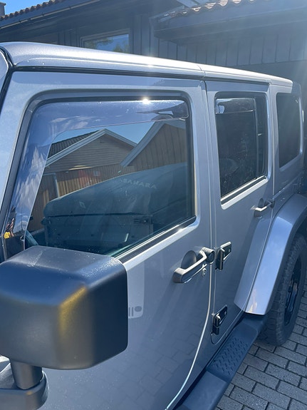 Jeep Wrangler 13 of 30