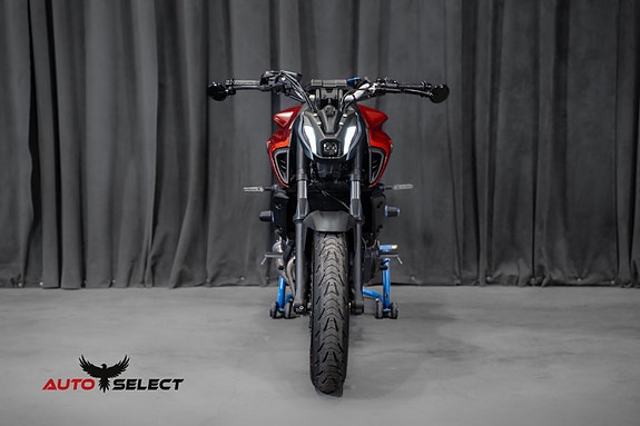 Yamaha MTN690 2 of 18