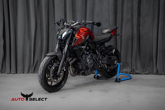 Yamaha MTN690 3 of 18