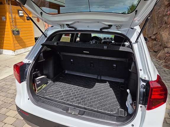 Suzuki Vitara 7 of 9