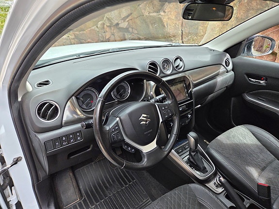 Suzuki Vitara 5 of 9