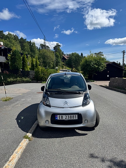 Citroen C-Zero 2 of 5
