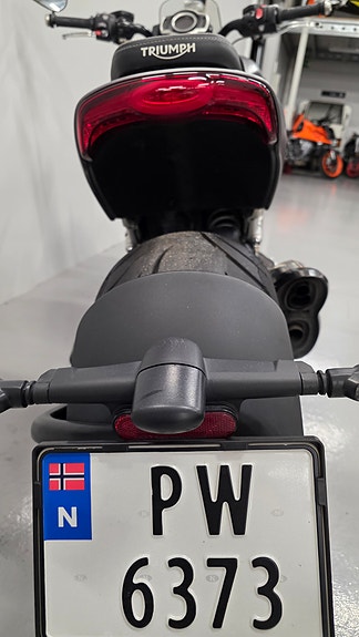 Triumph Rocket III R 9 of 10