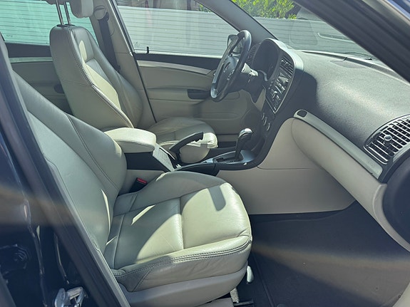 Saab 9-3 11 of 14