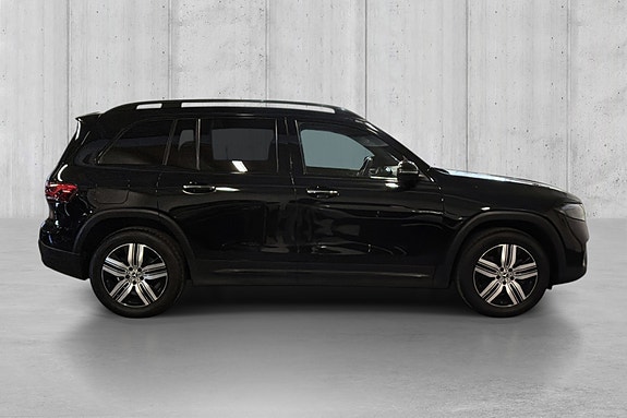 Mercedes-Benz EQB300 8 of 23