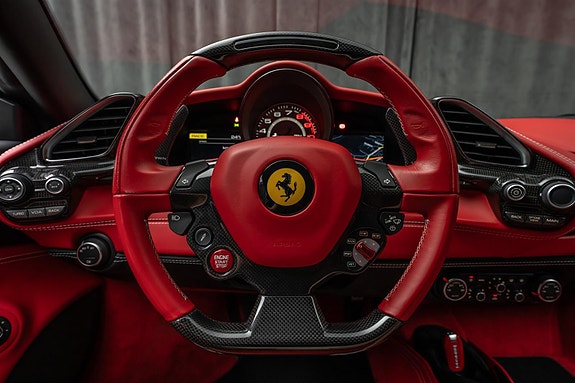 Ferrari 488 GTB 15 of 30