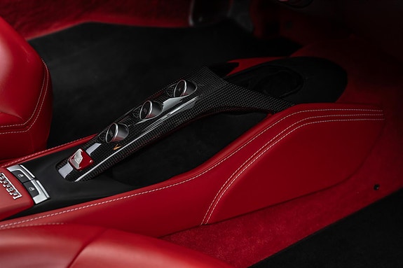 Ferrari 488 GTB 23 of 30