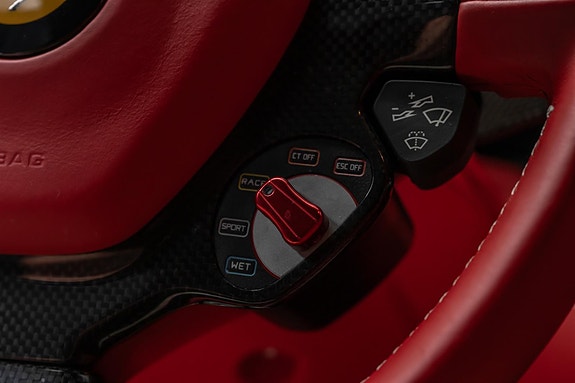 Ferrari 488 GTB 17 of 30
